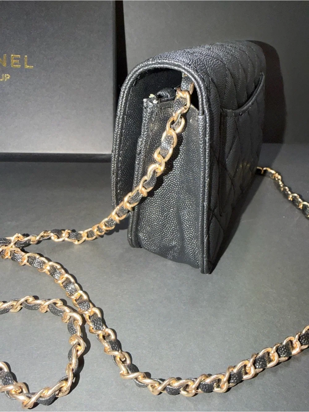 Chanel beaute makeup bag cosmetic chain quilted leather wallet on chain - Picture 6 of 11